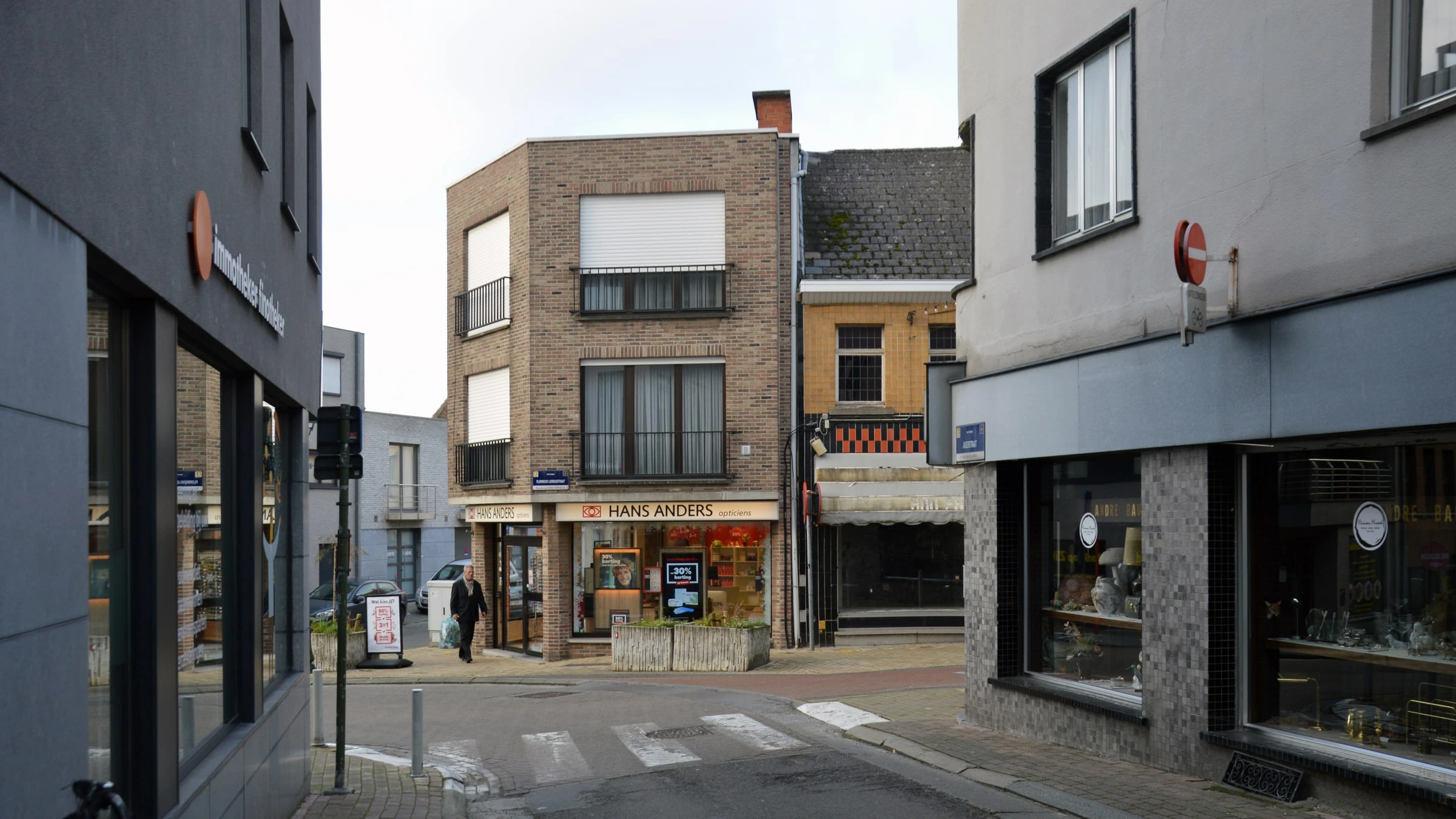 The Optical Shop: A Plan for an Eyewear Retailer